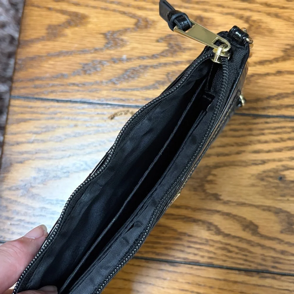 Nicole Miller Black Patent Quilted small purse - Picture 3 of 8